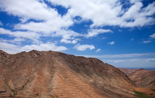 Fuerteventura, estrada de montanha entre Betancuria e Pajara — Fotografia de Stock