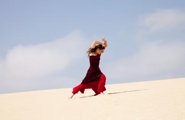 Robienie zdjęć na zewnątrz tancerka flamenco — Zdjęcie stockowe