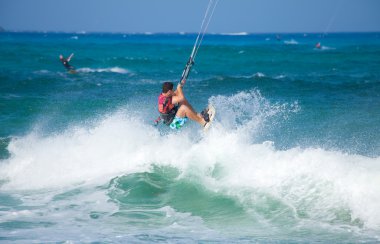 Kitesurfing (kiteboarding) Corralejo bayrak Beac, pratik