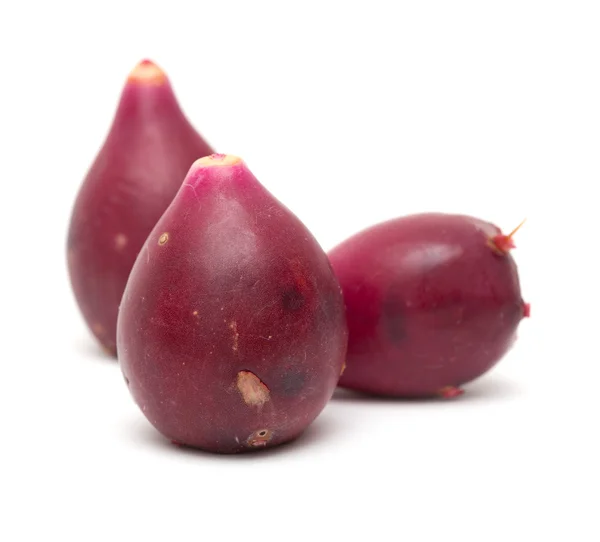 Fruta de pera espinosa aislada en blanco — Foto de Stock