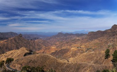 Gran Canaria, adanın merkezi anıtsal kısmının manzarası, Las Cumbres, yani Zirveler