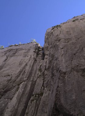 İspanya 'nın kuzeyinde, Cantabria' nın dağlık kesiminde, Kolados del Ason Doğal Parkı 'nda yürüyüş rotası.