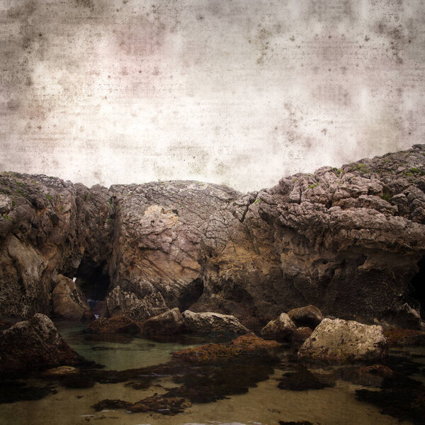 стильный текстурированный старый бумажный квадратный фон с пейзажем прибрежной части Кантабрии называется Коста-Кебрада, сломанное побережье