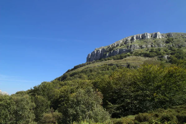 Hegyvidéki Része Cantabria Észak Spanyolországban Túraútvonal Collados Del Ason Természeti — Stock Fotó