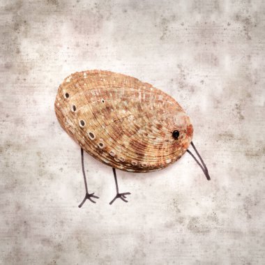 Yeşil bir mermer kabuktan yapılmış komik küçük kuşlarla süslü eski kağıt arka plan.