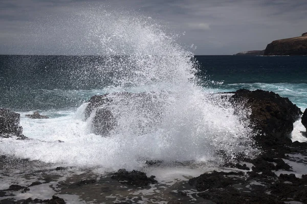 Gran Canaria Costa Noroeste Alrededor Piscinas Naturales Salinas Agaete Olas —  Fotos de Stock