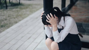 Genç bayan küçük işletme sahipleri ekonomik koşullar nedeniyle stres ve depresyon hissediyorlar..