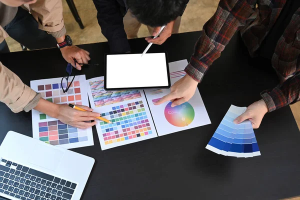 Overhead View Group Young Graphic Designer Working Color Swatches Together — Fotografia de Stock