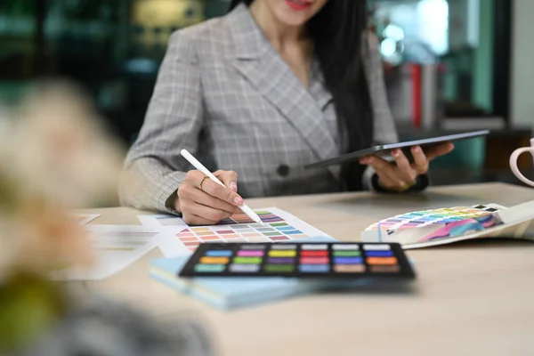 Young Woman Interior Designer Working Color Swatches Using Digital Tablet — Fotografia de Stock