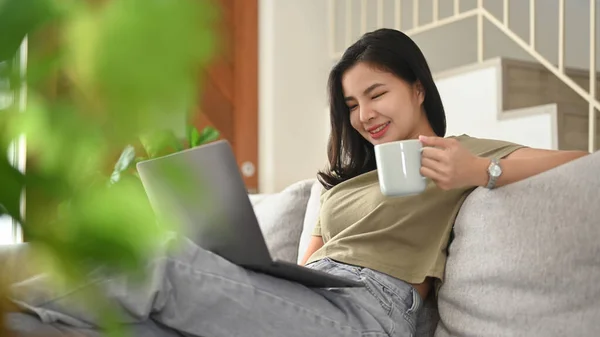 Joyful Young Woman Browsing Internet Chatting Friends Laptop Computer — Stock Photo, Image