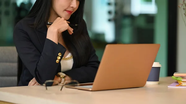 Professional Millennial Businesswoman Watching Online Webinar Reading Information Laptop Computer — ストック写真