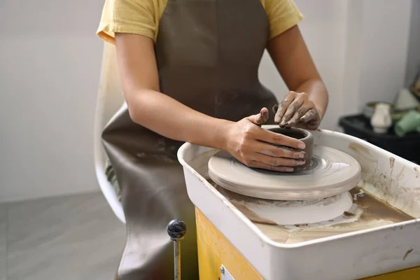 Cropped View Young Woman Wearing Apron Creating Handmade Ceramic Bowl — Stockfoto