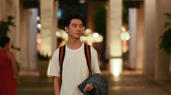 Shot Handsome Young Asian Man Traveler Walking Night City Street — Foto de Stock