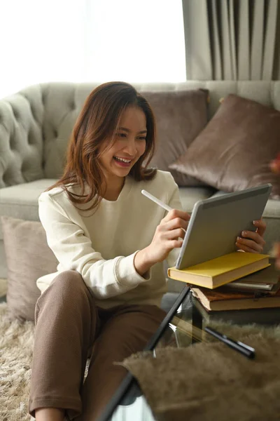 Attractive Young Woman Sitting Floor Bright Living Room Surfing Internet — 图库照片