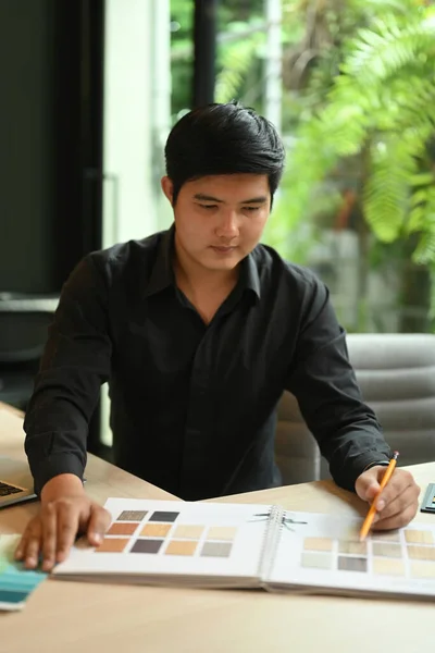 Asian Male Interior Designers Working New Project Creative Office — Stock Fotó