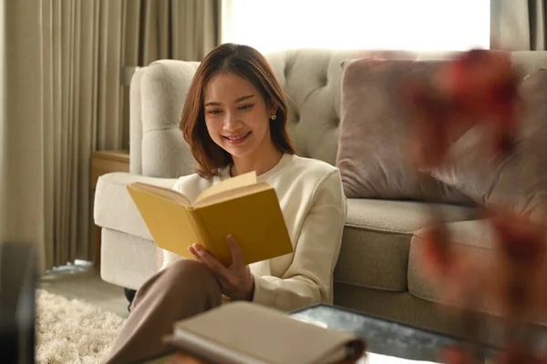 Satisfied Young Woman Reading Book Relaxing Comfortable Home Leisure Activity — Foto Stock