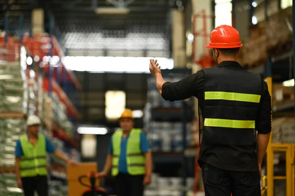 Male Manager Wearing Hardhat Reflective Jacket Checking Inventory Production Stock — Foto de Stock