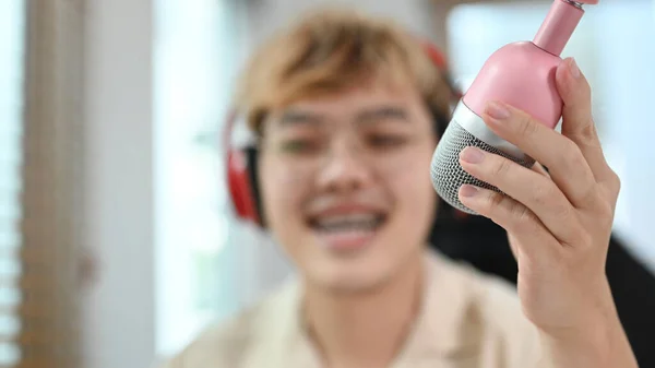 Smiling Asian Man Podcasters Wearing Headphone Using Microphone Recording Podcast — Stock Photo, Image