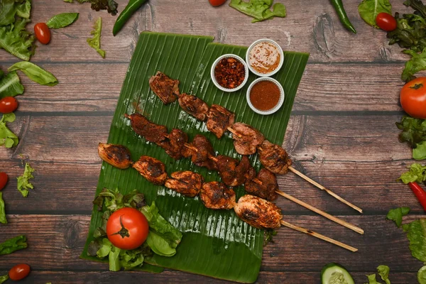 Heerlijk Gegrild Vlees Met Sichuan Peper Bananenblad Mala Chinese Bbq — Stockfoto