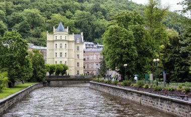 Carlsbad'daki setin tepla Nehri