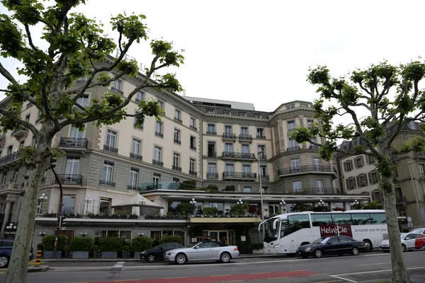 Hotel building in Geneva — Stock Photo, Image