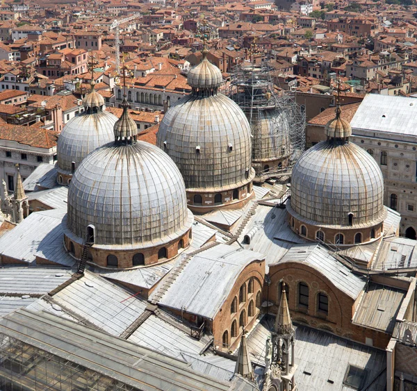 Kuppel der St. Mark 's in Venedig — Stockfoto