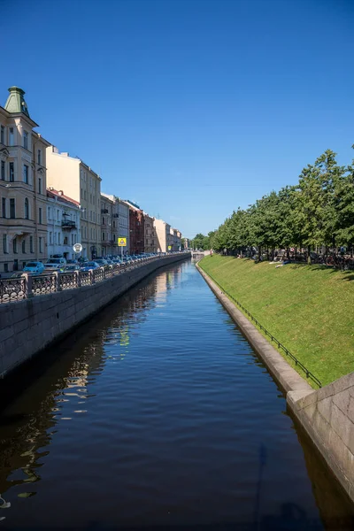 São Petersburgo Rússia Julho 2021 Vista Canal Almirantado Perto Parque — Fotografia de Stock