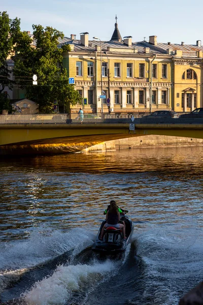 Sint Petersburg Rusland Juli 2021 Reis Een Jetski Het Admiraliteitskanaal — Stockfoto