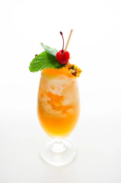 Pineapple cocktail — Stock Photo, Image