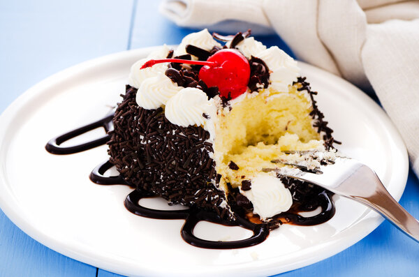 Маленький торт
