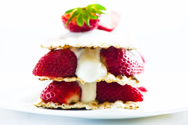 Petit gâteau aux fraises — Photo
