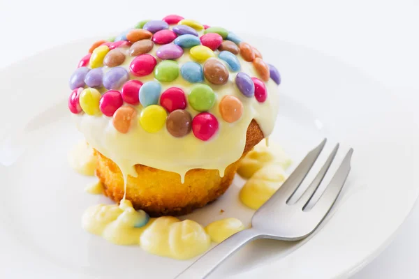 Cupcake e smarties — Fotografia de Stock