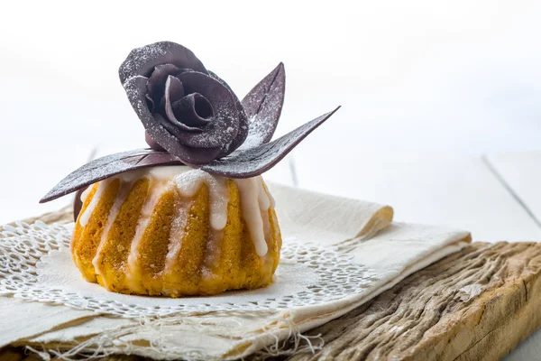 Bolo de baunilha vitrificado especial — Fotografia de Stock