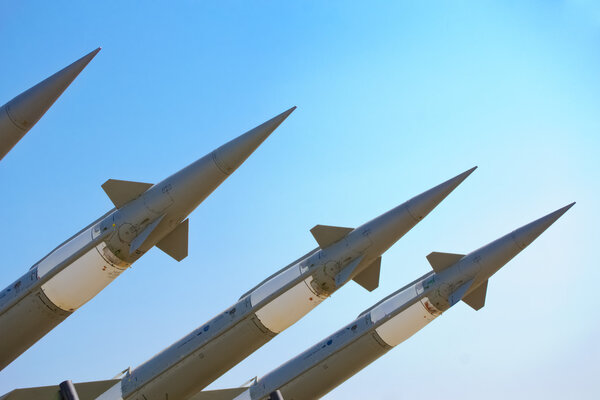 Aircraft combat missiles aimed at the sky
