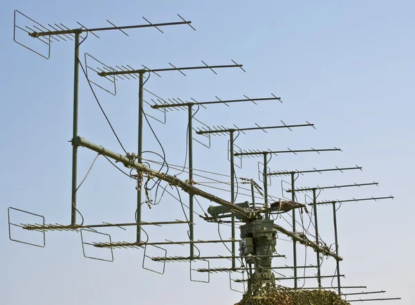 Antena de radar militar para detecção e alcance de objetos — Fotografia de Stock