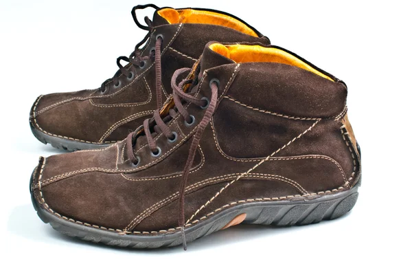 Hnědé Pánské kožené boty izolovaných na bílém pozadí — Stock fotografie