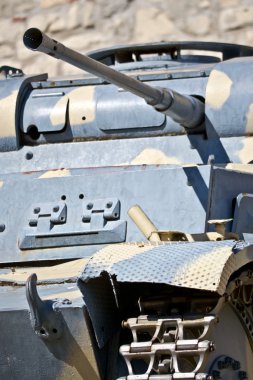 WW2 eski tankı kapat