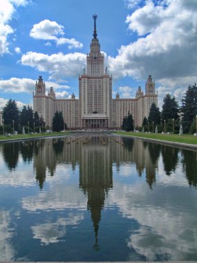 Moskova Devlet Üniversitesi