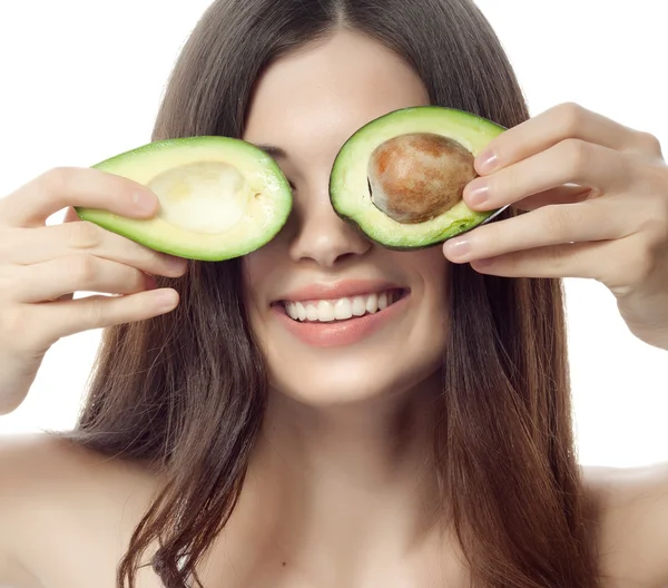 Lachende vrouw met met avocado — Stockfoto