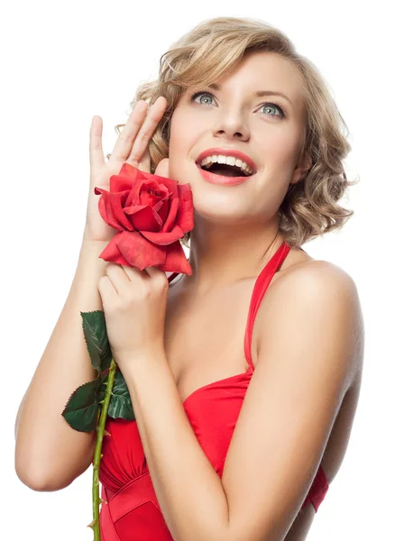 Donna in abito rosso con rosa — Foto Stock