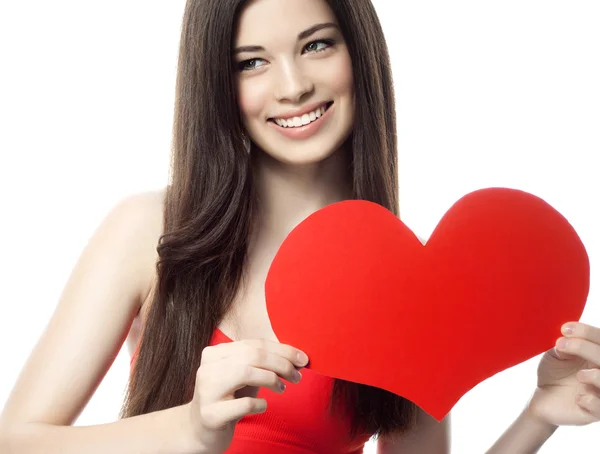 Mujer con papel en forma de corazón — Foto de Stock