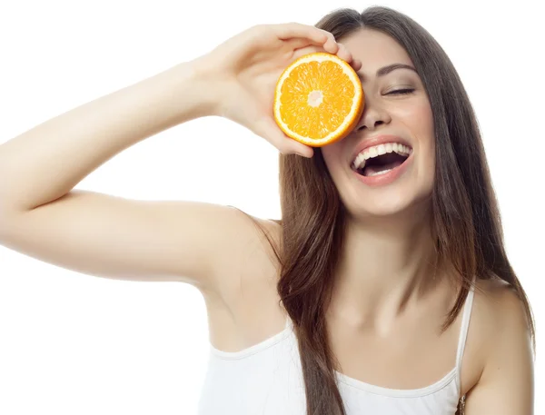 Lachende vrouw met oranje — Stockfoto
