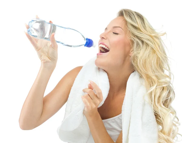 Woman drinking water — Stock Photo, Image