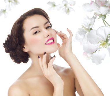 kadın çiçeği beyaz çiçekli