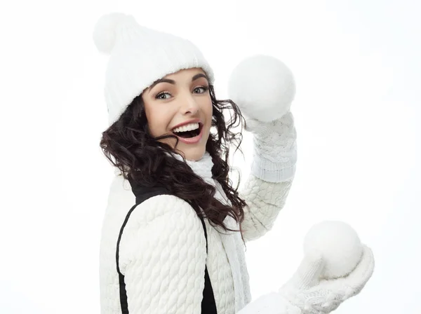 Lachende vrouw in warme kleding — Stockfoto