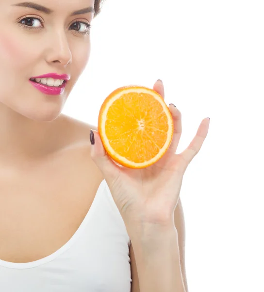 Vrouw is het eten van Oranje — Stockfoto