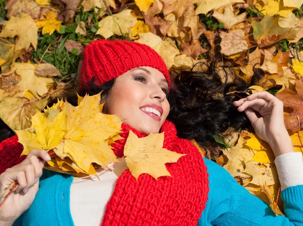 Vrouw herfst — Stockfoto