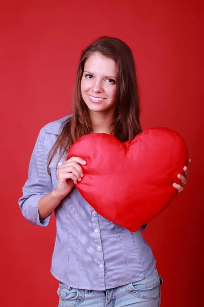 Chica con símbolo de corazón —  Fotos de Stock