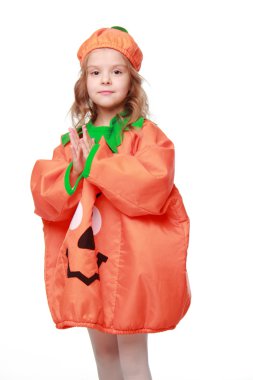 Kabak gibi giyinmiş kız