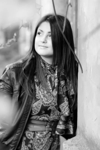 Black and white portrait of a brunette — Stock Photo, Image